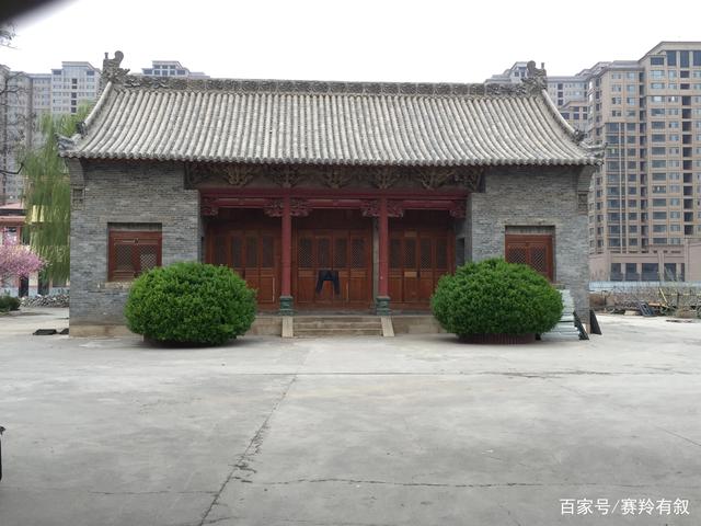 长子县的府前广场